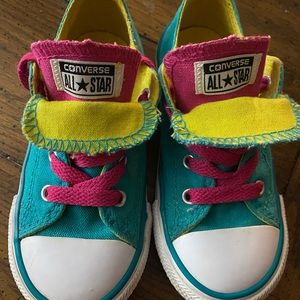Converse girl shoes size 9c